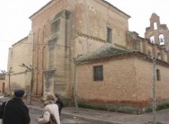 Amigos del Patrimonio recauda fondos para frenar el derrumbe del tejado de San Pedro El colectivo abre una cuenta